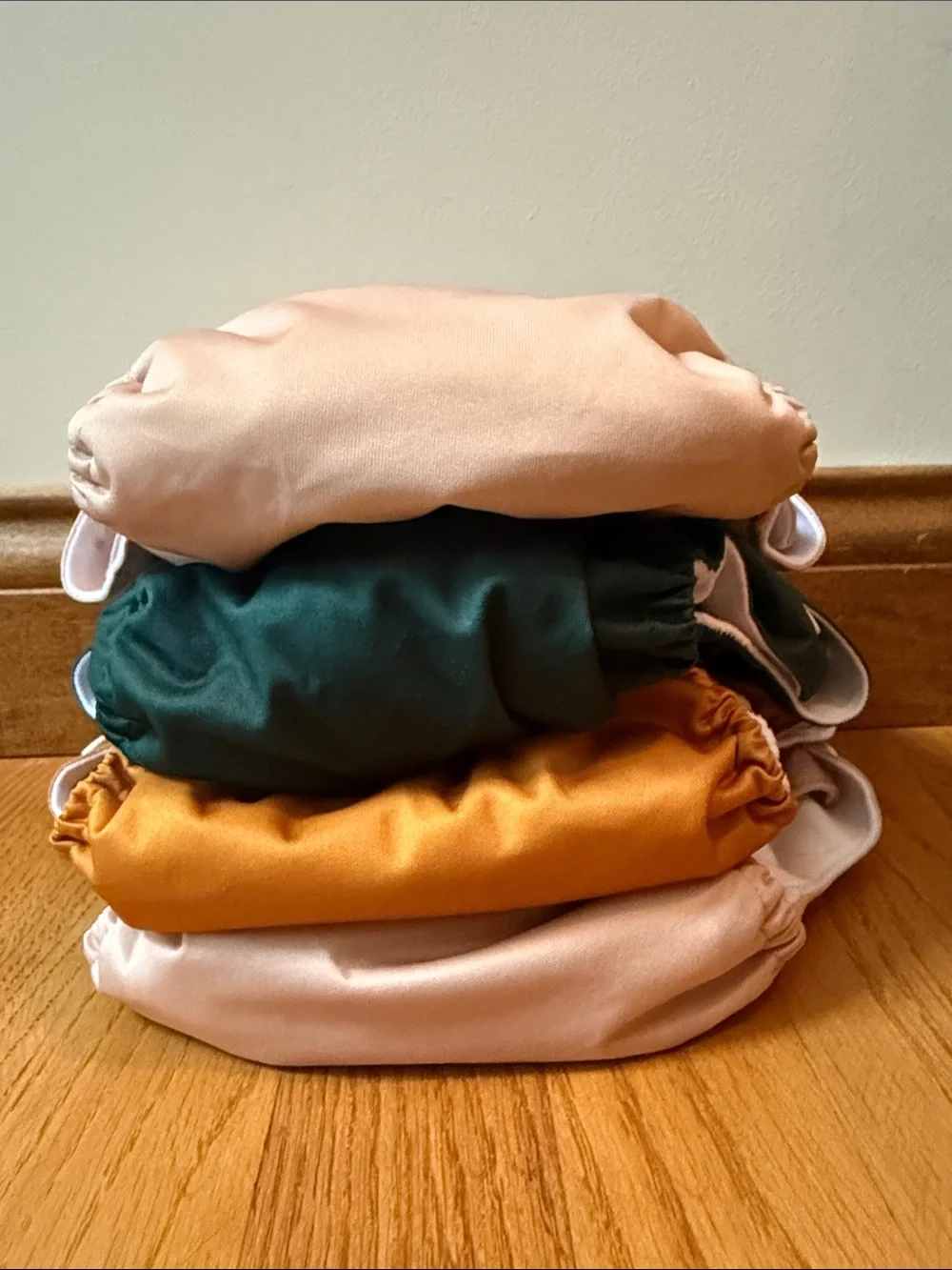 (4) Nora’s Nursery Cloth Pocket Diapers Fully Adjustable Great condition!